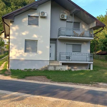 Omar & Una Apartmani Bihać Εξωτερικό φωτογραφία