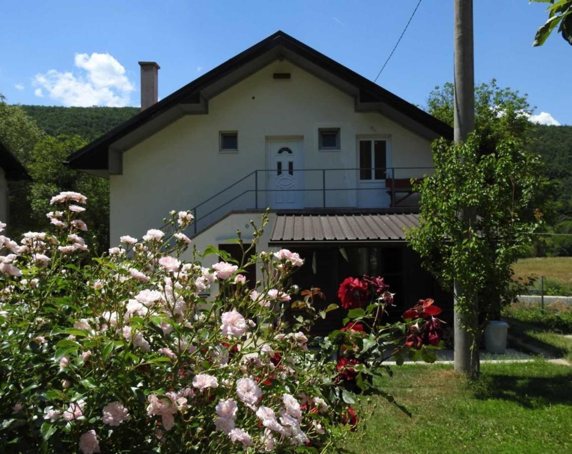 Omar & Una Apartmani Bihać Εξωτερικό φωτογραφία